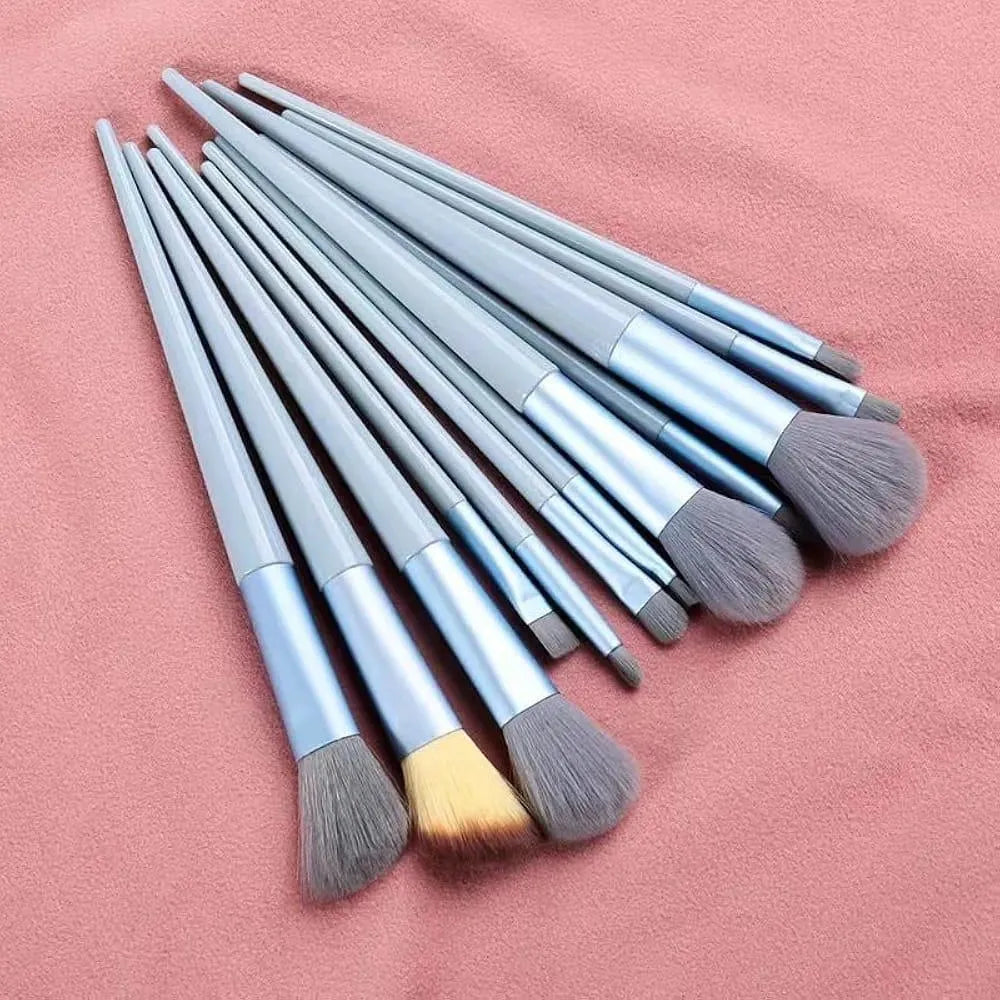 Reusable Makeup Brush Set – Perfect for Blending & Practicing