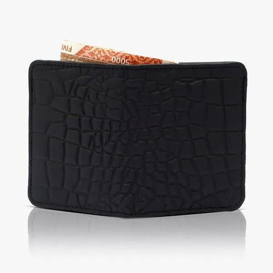 Men’s Leather Bi-Fold Wallet – Slim & Pocket Friendly