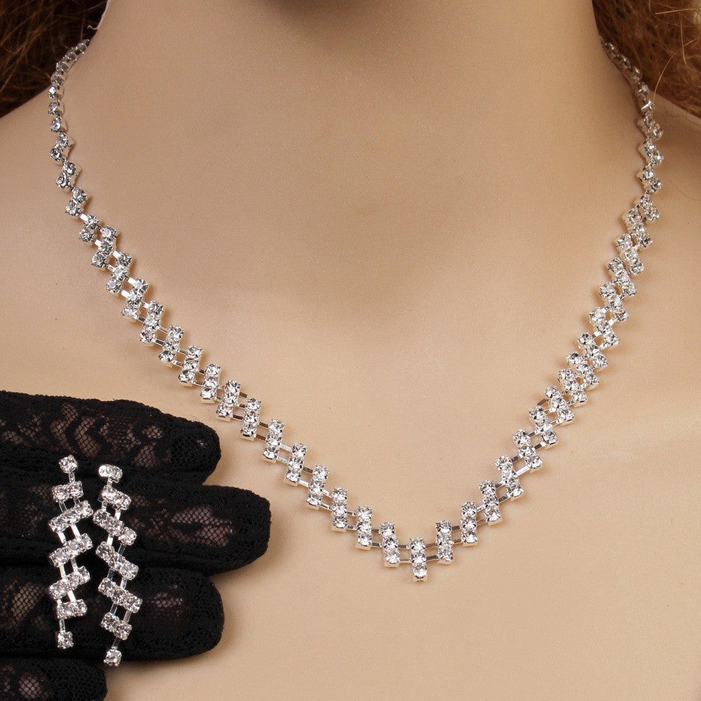 Elegant Necklace &amp; Earrings Set